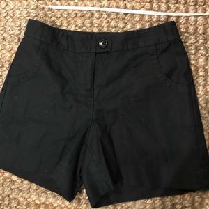 🍄 Ann Taylor black Shorts